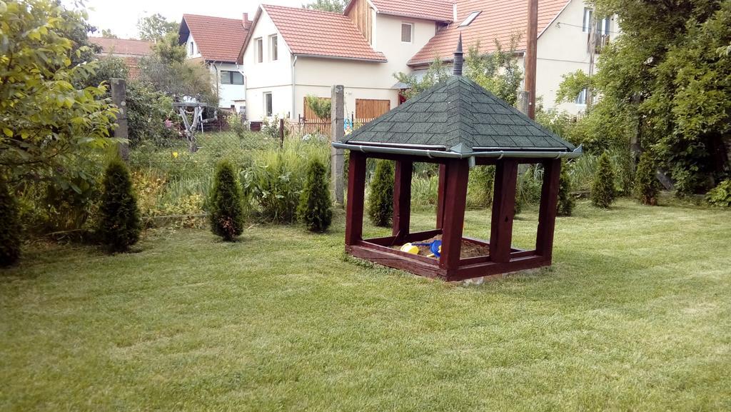 Aquatherma Apartman Sárospatak エクステリア 写真